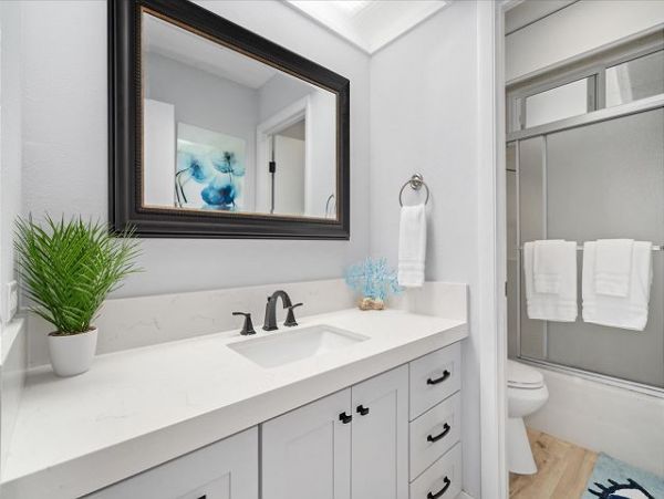 Honolulu Vacation Home with Ocean Vews & Private Pool Sleeps 8 Guests