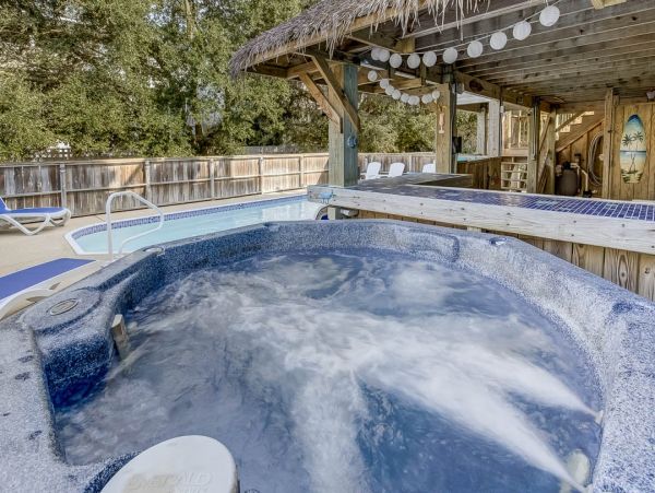 Great Corolla Vacation Rental Home Six Bedrooms Sleeps 12