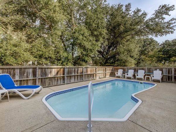Great Corolla Vacation Rental Home Six Bedrooms Sleeps 12