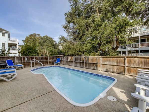 Great Corolla Vacation Rental Home Six Bedrooms Sleeps 12