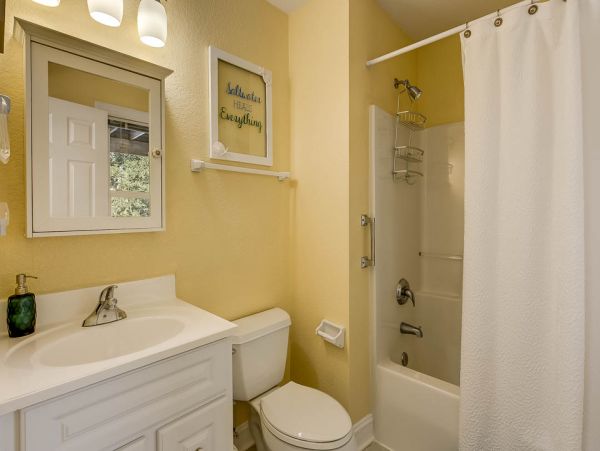 Great Corolla Vacation Rental Home Six Bedrooms Sleeps 12