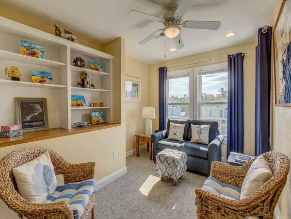 Great Corolla Vacation Rental Home Six Bedrooms Sleeps 12