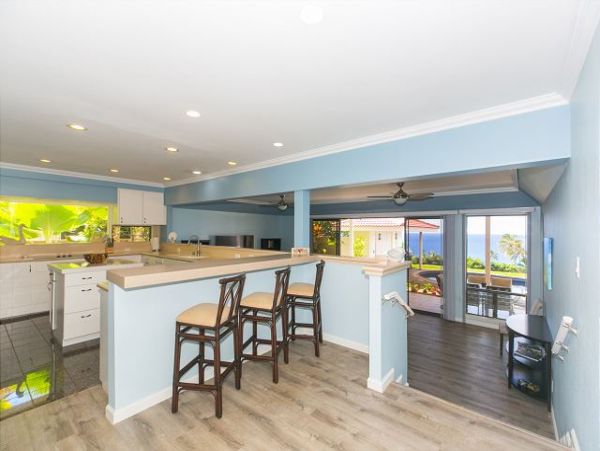 Honolulu Vacation Home with 4 Bedroom, Pool & Sunset Views