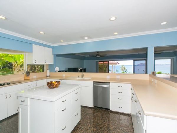 Honolulu Vacation Home with 4 Bedroom, Pool & Sunset Views