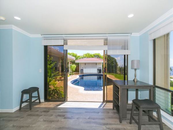 Honolulu Vacation Home with 4 Bedroom, Pool & Sunset Views