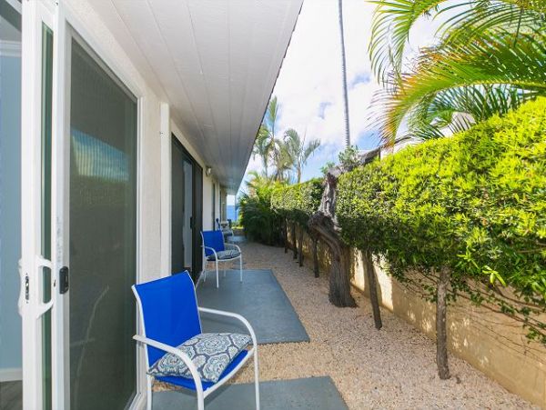 Honolulu Vacation Home with 4 Bedroom, Pool & Sunset Views