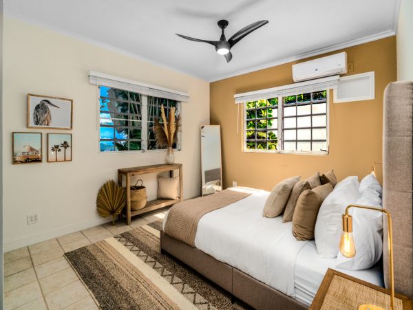 St Thomas Magnificent Pool Villa 5 Bedroom & Ocean Views