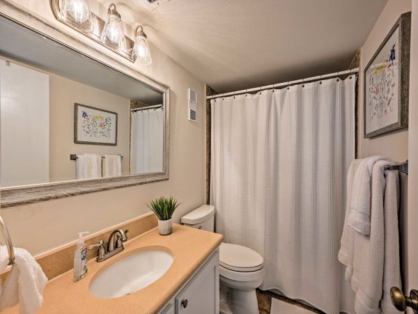 Enjoy a Top-Notch Beachfront Location at this 2 Bdrm Condo in Marco Island