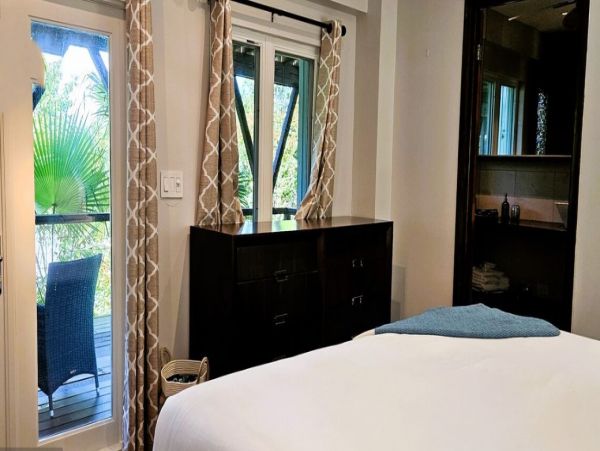 St. Thomas Vacation Pool Home 5 Bedrooms Sleeps 12 Guests