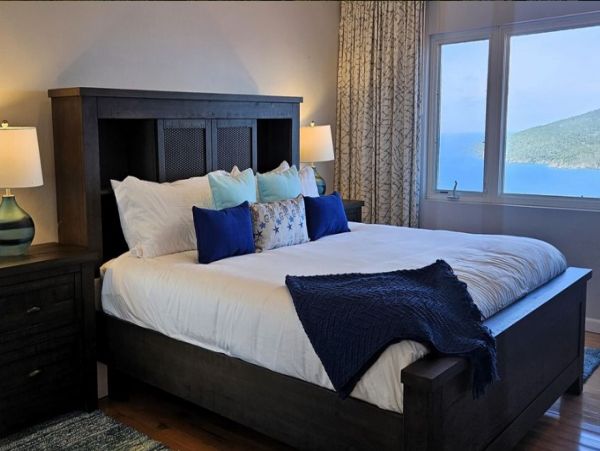 St. Thomas Vacation Pool Home 5 Bedrooms Sleeps 12 Guests
