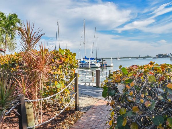 Marco Island Vacation Condo Two Bedrooms Sleeps Six Guests