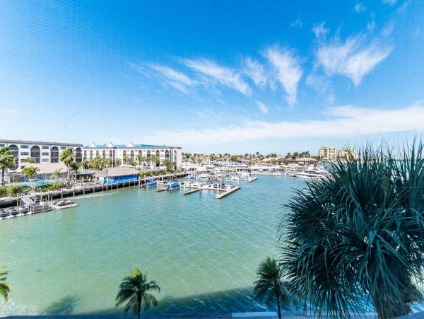 Marco Island Vacation Condo Two Bedrooms Sleeps Six Guests