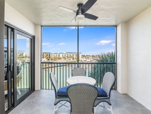 Marco Island Vacation Condo Two Bedrooms Sleeps Six Guests