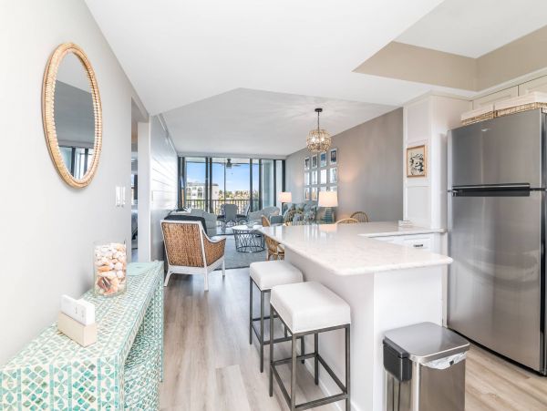 Marco Island Vacation Condo Two Bedrooms Sleeps Six Guests