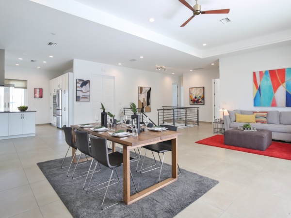Bradenton 3 Bedroom Rental with Pool & Canal Views Sleeps 6
