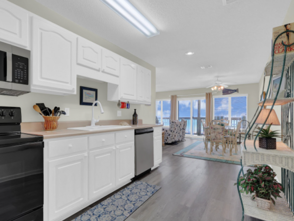 Beachfront Panama City Beach 2 Bedroom Condo Sleeps 6 Guests