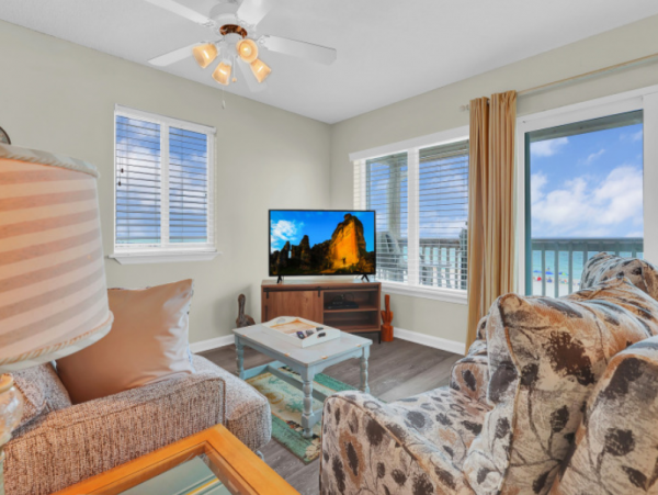 Beachfront Panama City Beach 2 Bedroom Condo Sleeps 6 Guests
