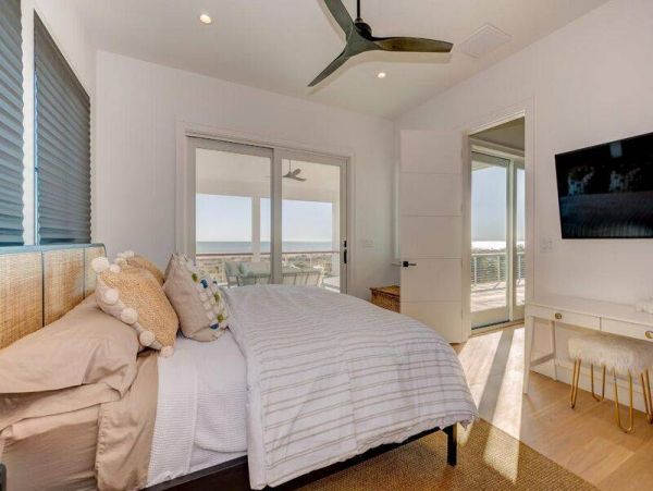 Isle of Palms Six Bedroom Oceanfront Residence with Great Views