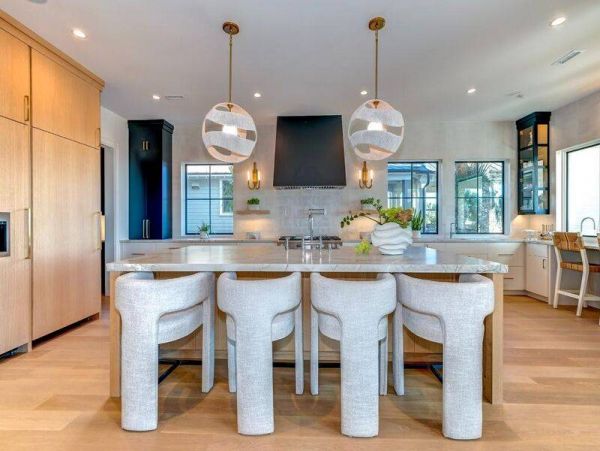 Isle of Palms Six Bedroom Oceanfront Residence with Great Views