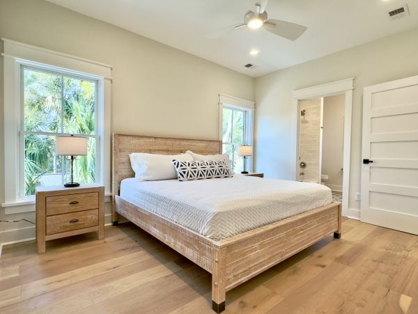 Isle of Palms 5 Bedroom Rental with Private Pool Sleeps 12