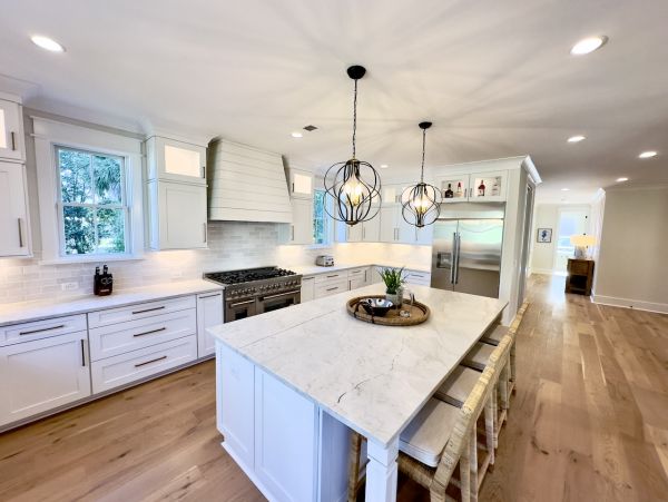 Isle of Palms 5 Bedroom Rental with Private Pool Sleeps 12
