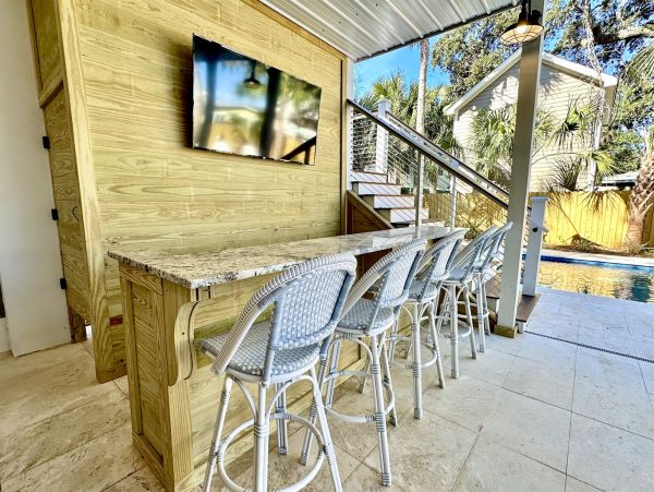Isle of Palms 5 Bedroom Rental with Private Pool Sleeps 12