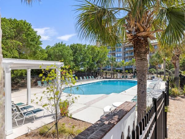 Isle of Palms Golf Course View 5 Bedroom Luxury Vacation Home