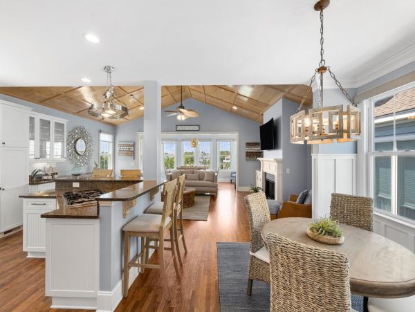 Isle of Palms Golf Course View 5 Bedroom Luxury Vacation Home