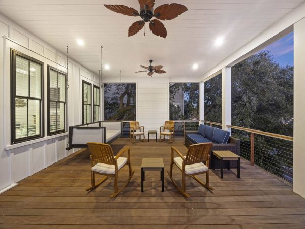 Beautiful Isle of Palms Vacation Pool Home Sleeps 14 Guests