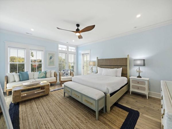 Beautiful Isle of Palms Vacation Pool Home Sleeps 14 Guests