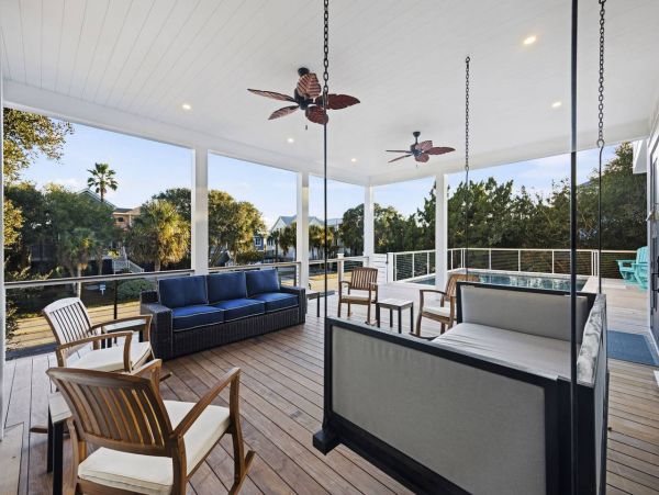 Beautiful Isle of Palms Vacation Pool Home Sleeps 14 Guests