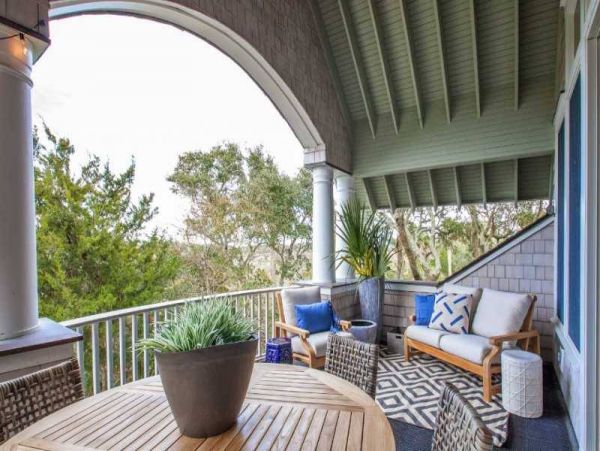 Four Bedroom Walk to Beach Vacation Rental in Bald Head Island