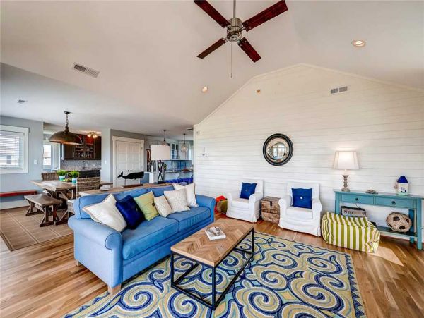Bald Head Island Vacation Home 4 Bedrooms & Spacious Decks