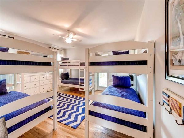 Bald Head Island Vacation Home 4 Bedrooms & Spacious Decks