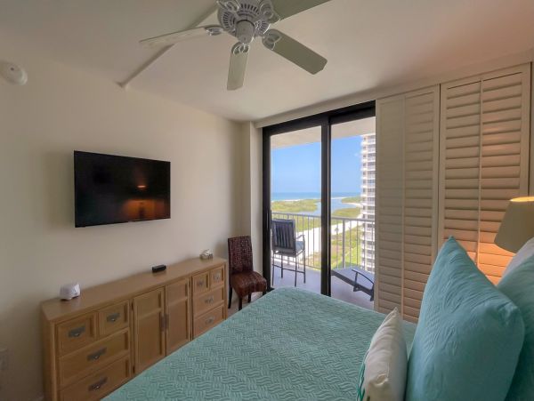 Marco Island Beachfront Two Bedroom Vacation Rental Sleeps 4
