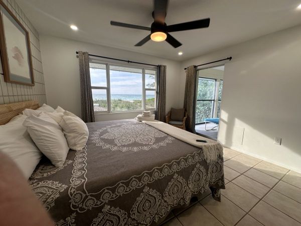 Beachfront One Bedroom Beach Rental Condo in Casey Key