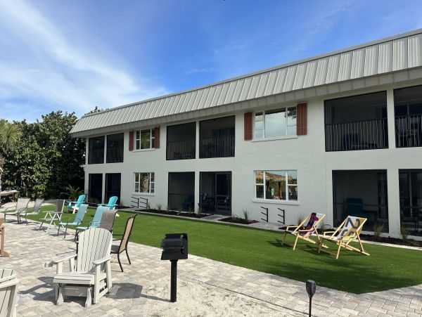 Beachfront One Bedroom Beach Rental Condo in Casey Key