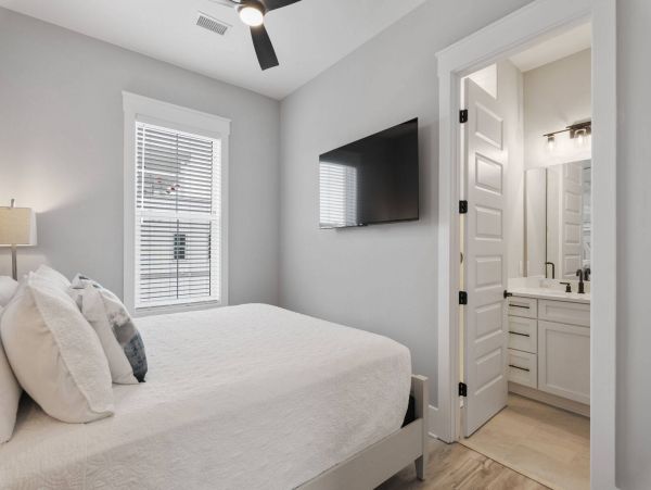 Inlet Beach Luxury 5 Bedroom Rental with Spa Sleeps 14 Guests