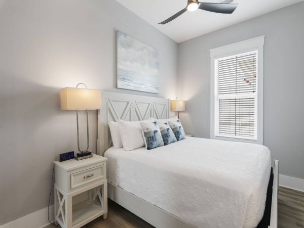 Inlet Beach Luxury 5 Bedroom Rental with Spa Sleeps 14 Guests