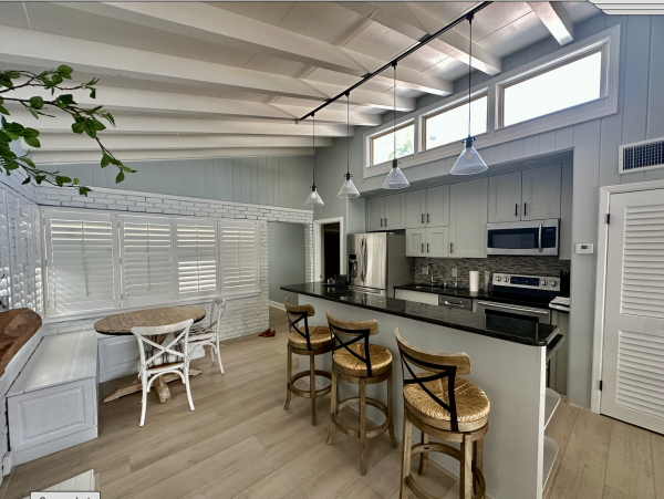Bay Front Home With Private Pool For 9