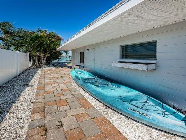 Bay Front Home With Private Pool For 9