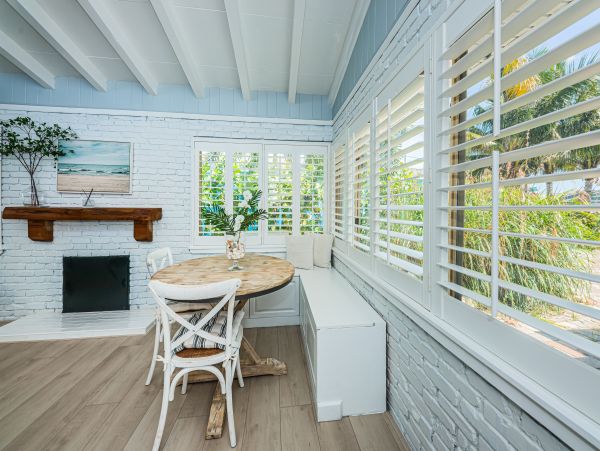 Bay Front Home With Private Pool For 9