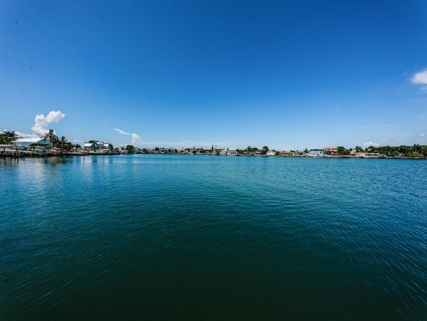 Bay Front Home With Private Pool For 9