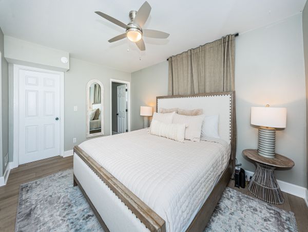 Bay Front Home With Private Pool For 9