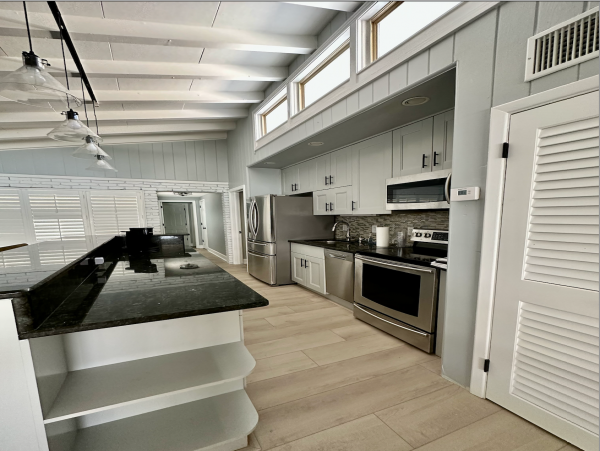 Bay Front Home With Private Pool For 9