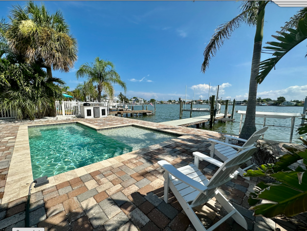 Bay Front Home With Private Pool For 9