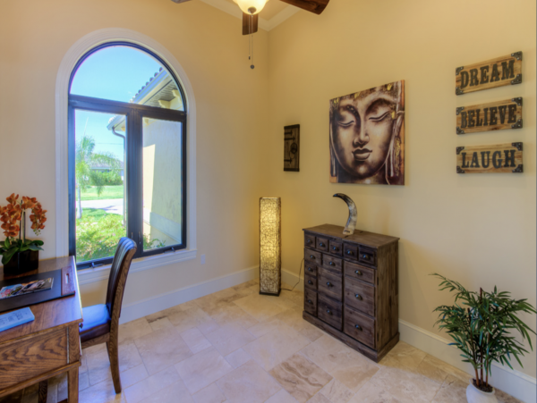 Stunning Cape Coral Luxury Residence Four Bedrooms