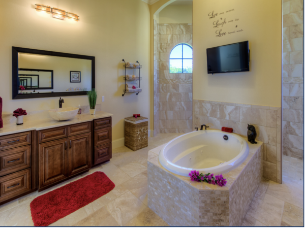 Stunning Cape Coral Luxury Residence Four Bedrooms