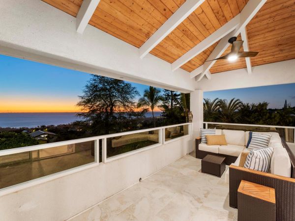 Nothing Short of Fabulous Exceptional Big Island Ocean Home