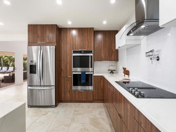 Nothing Short of Fabulous Exceptional Big Island Ocean Home